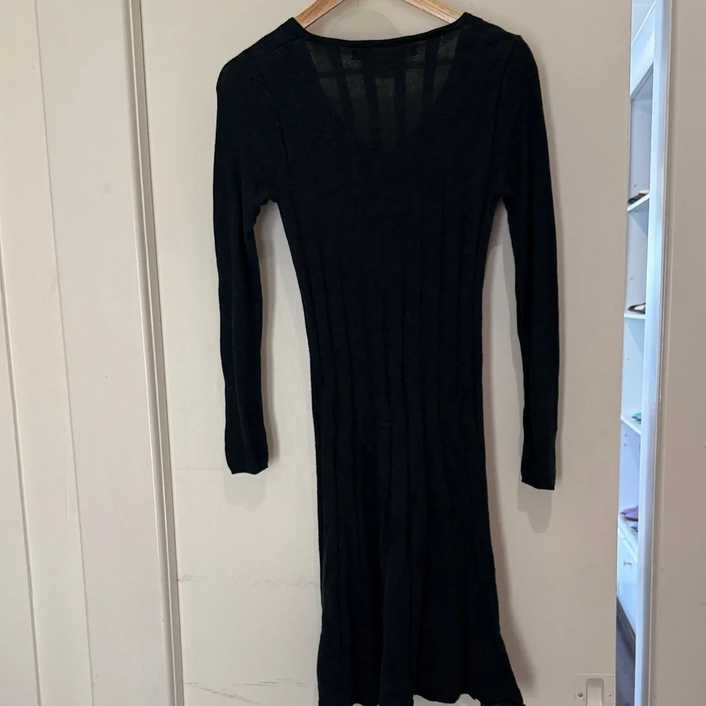 Max Studios Hunter Green Long Sleeve Knit Dress - Picture 5 of 5